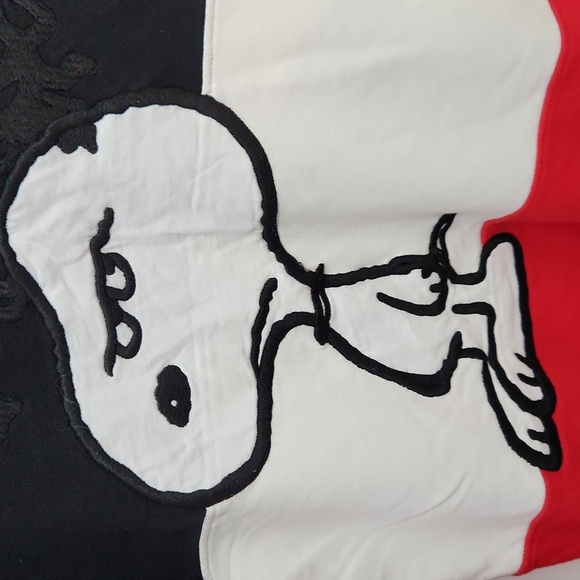 Eleven Paris Peanuts Snoopy Sweatshirt Size Medium  - Picture 5 of 8